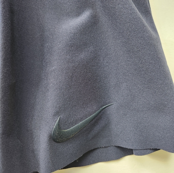 Nike Women's 15" Dri-FIT Advantage Golf Skort Size XL - Picture 2 of 5